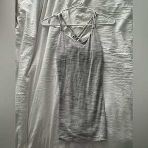 LULULEMON TANK SIZE 2. PERFECT CONDITION